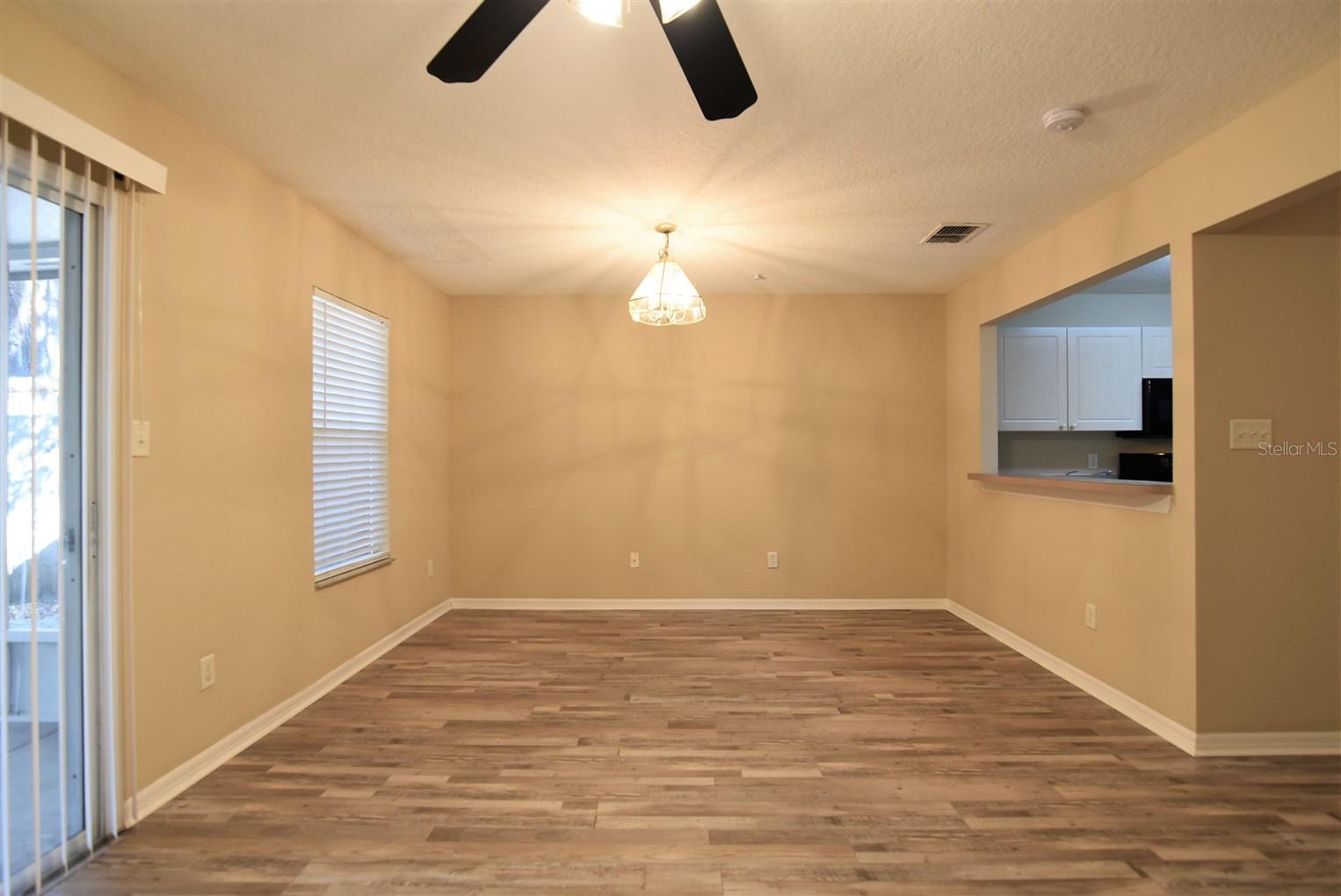 1066 DOLPHIN DR, WINTER GARDEN, FL, 34787
