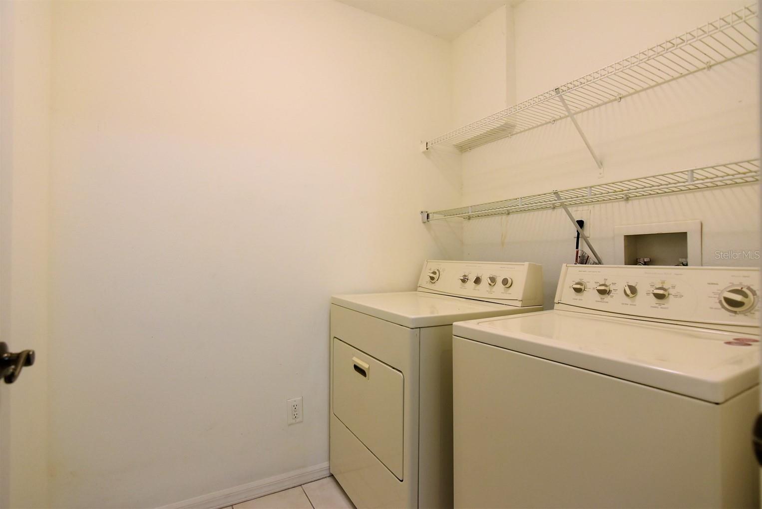 1066 DOLPHIN DR, WINTER GARDEN, FL, 34787