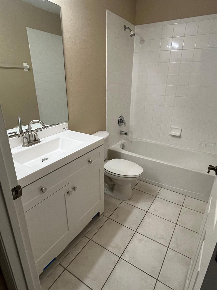 1066 DOLPHIN DR, WINTER GARDEN, FL, 34787