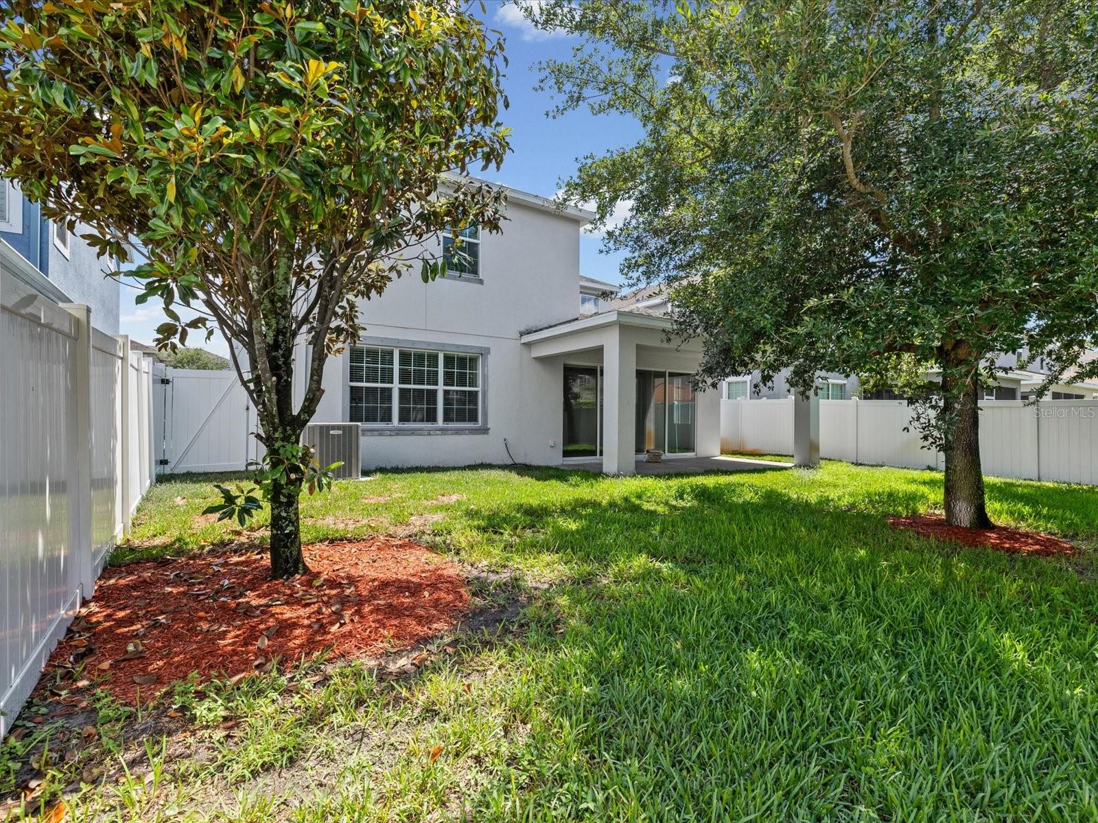 7105 PARK TREE DR, TAMPA, FL, 33625