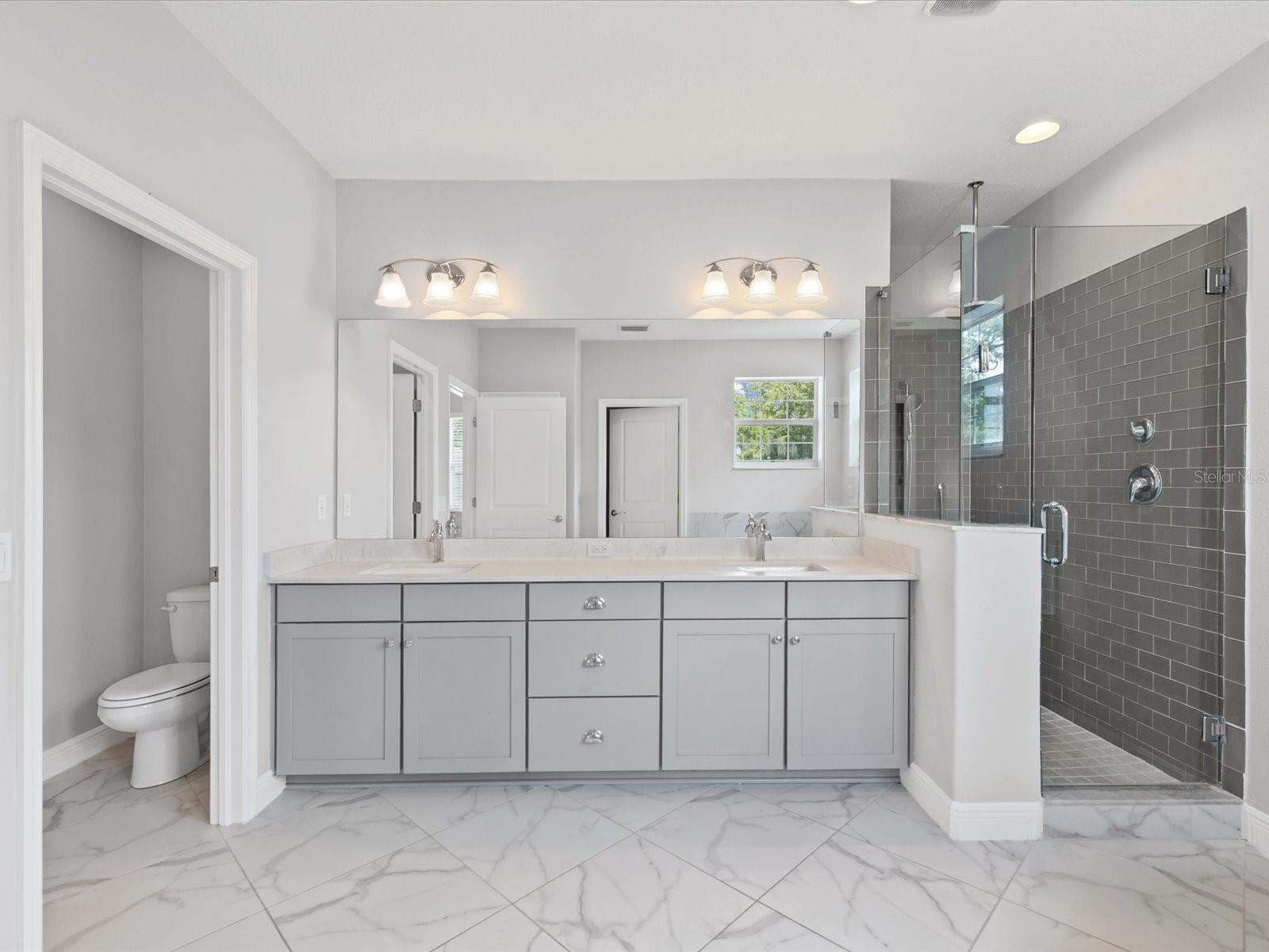 7105 PARK TREE DR, TAMPA, FL, 33625