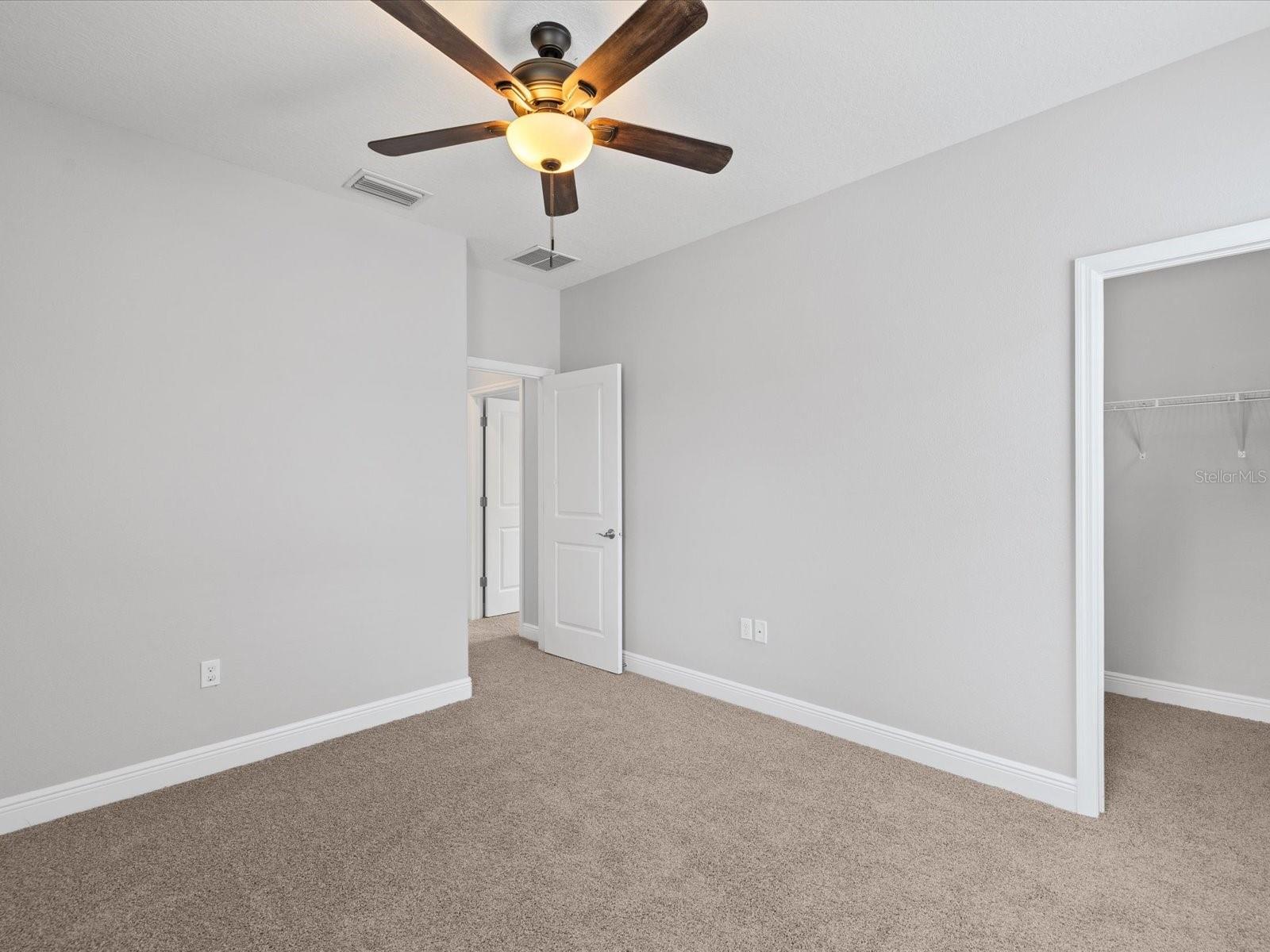 7105 PARK TREE DR, TAMPA, FL, 33625