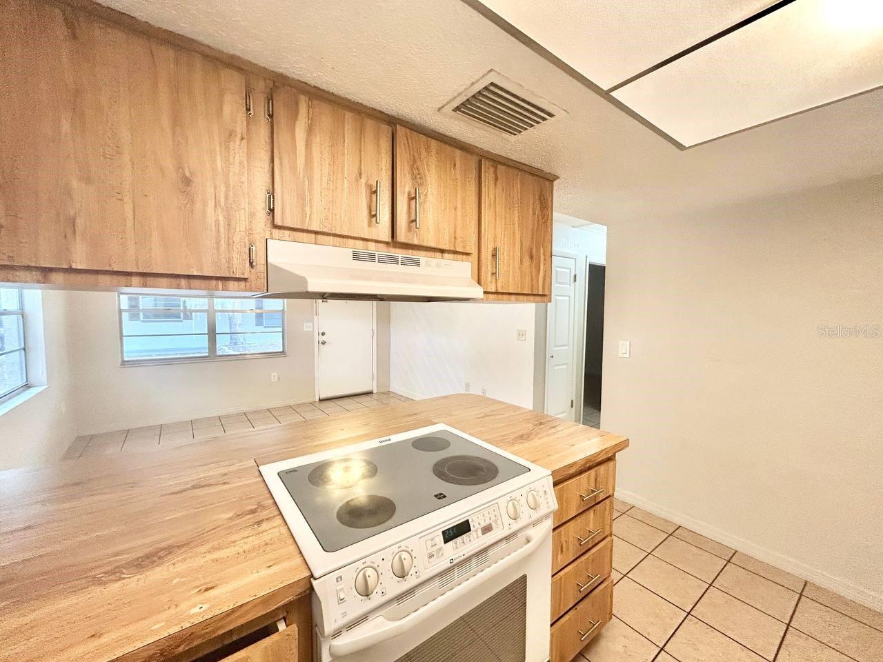 5800 MONTANA AVE, NEW PORT RICHEY, FL, 34652
