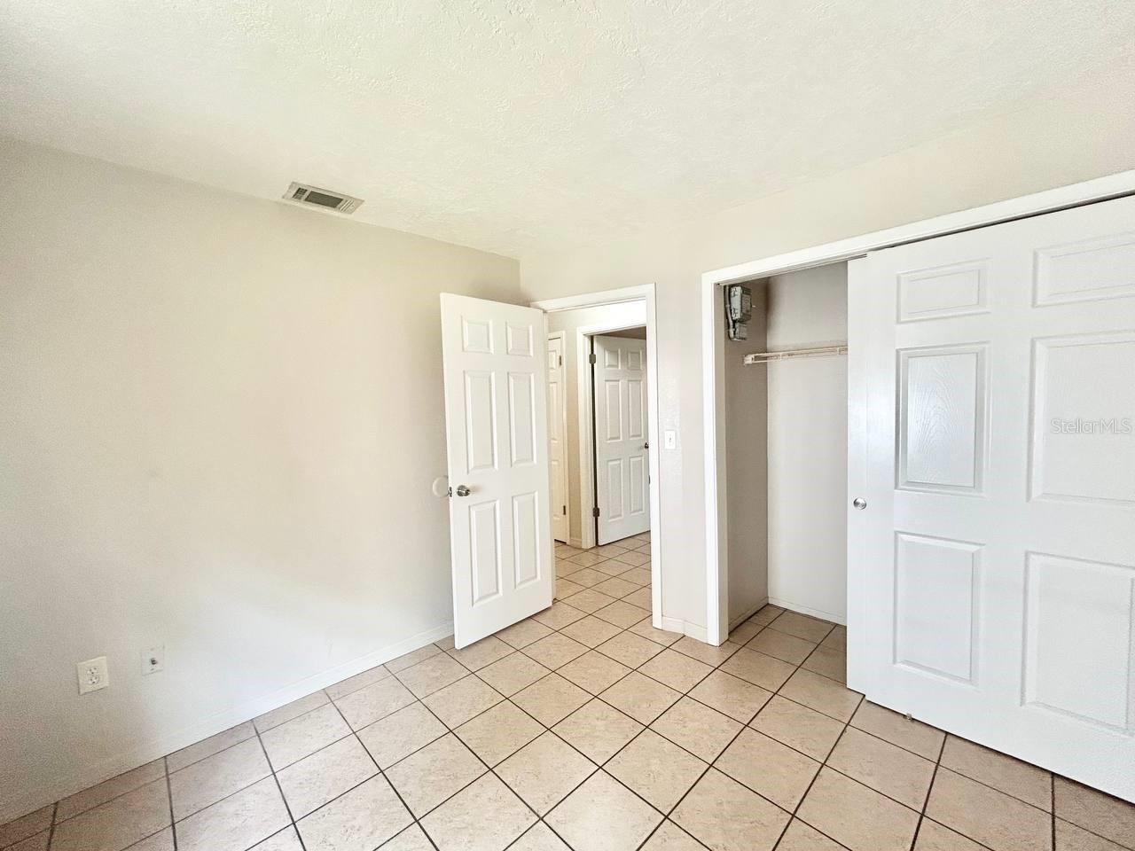 5800 MONTANA AVE, NEW PORT RICHEY, FL, 34652