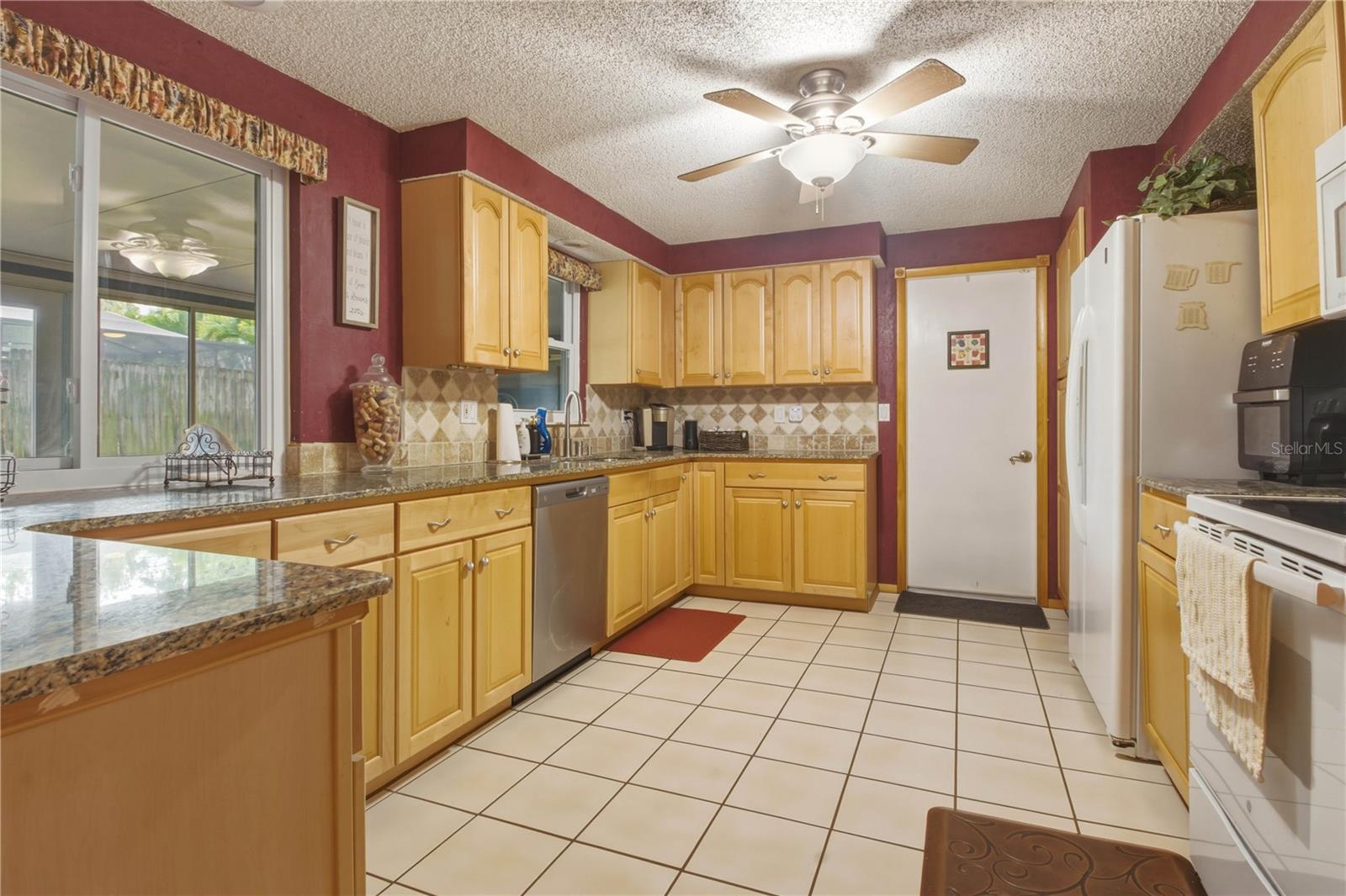 391 WALNUT CT, PALM HARBOR, FL, 34683