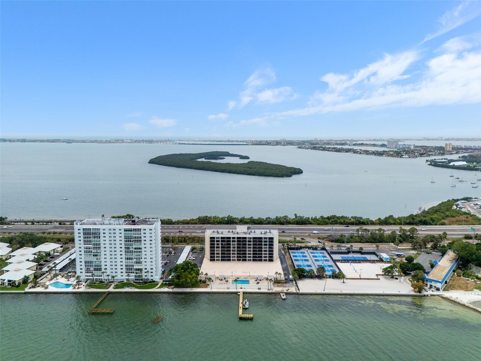 7100 SUNSHINE SKYWAY LN S #701, ST PETERSBURG, FL, 33711