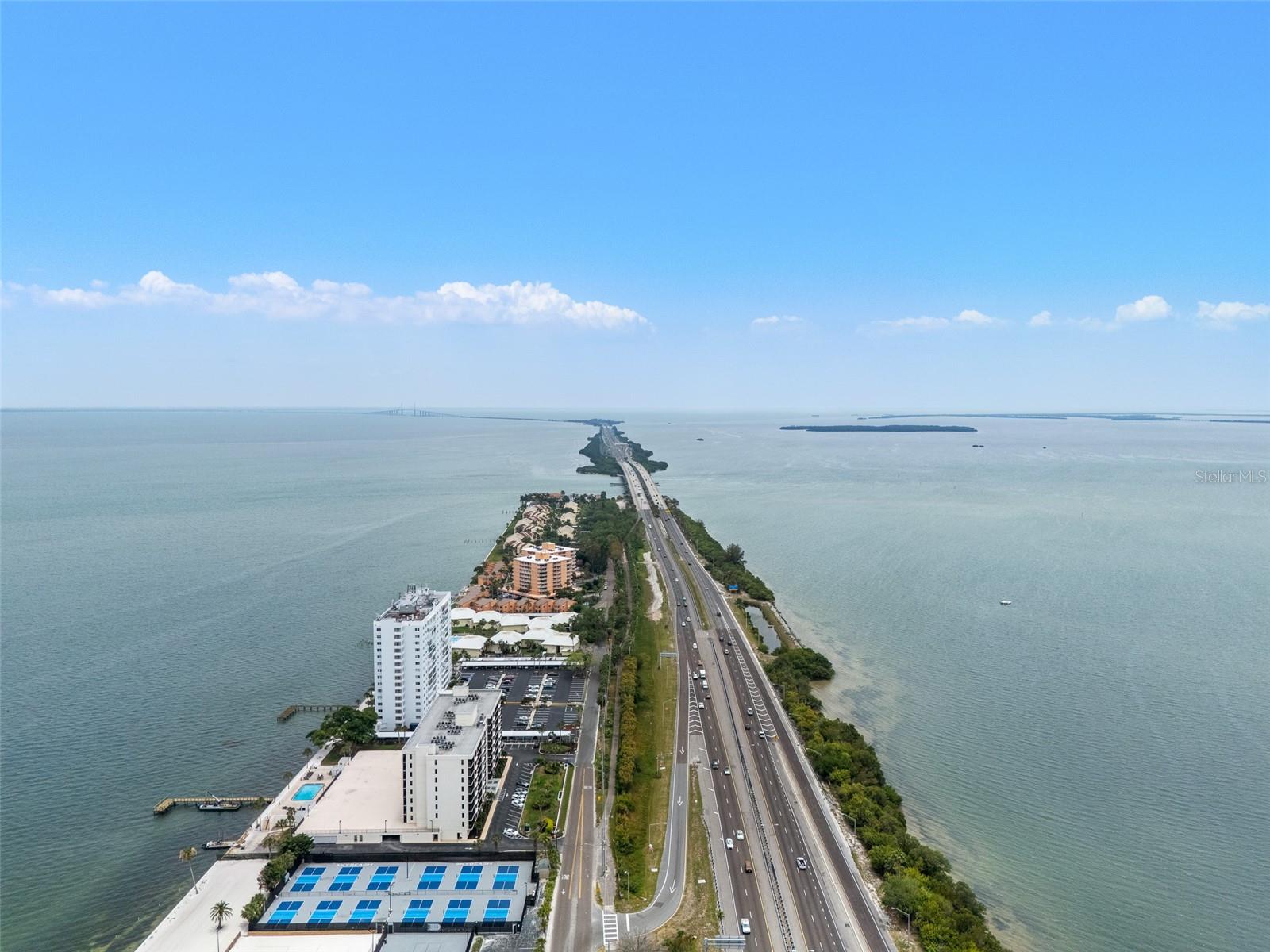 7100 SUNSHINE SKYWAY LN S #701, ST PETERSBURG, FL, 33711
