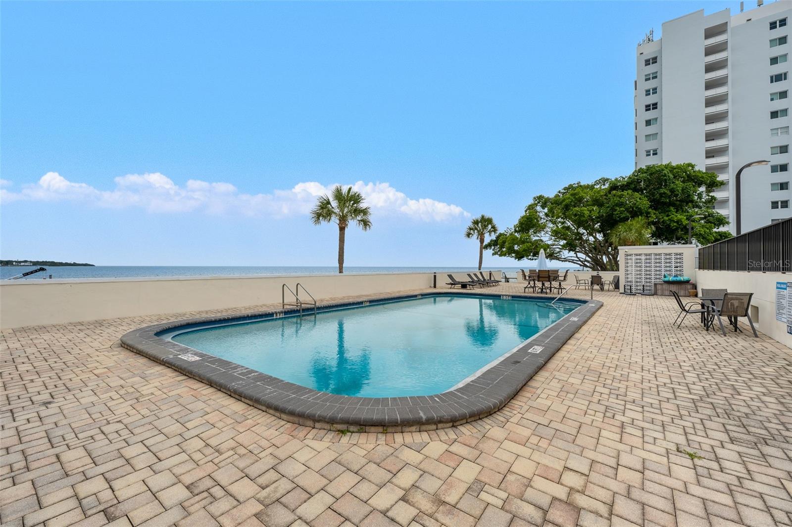 7100 SUNSHINE SKYWAY LN S #701, ST PETERSBURG, FL, 33711