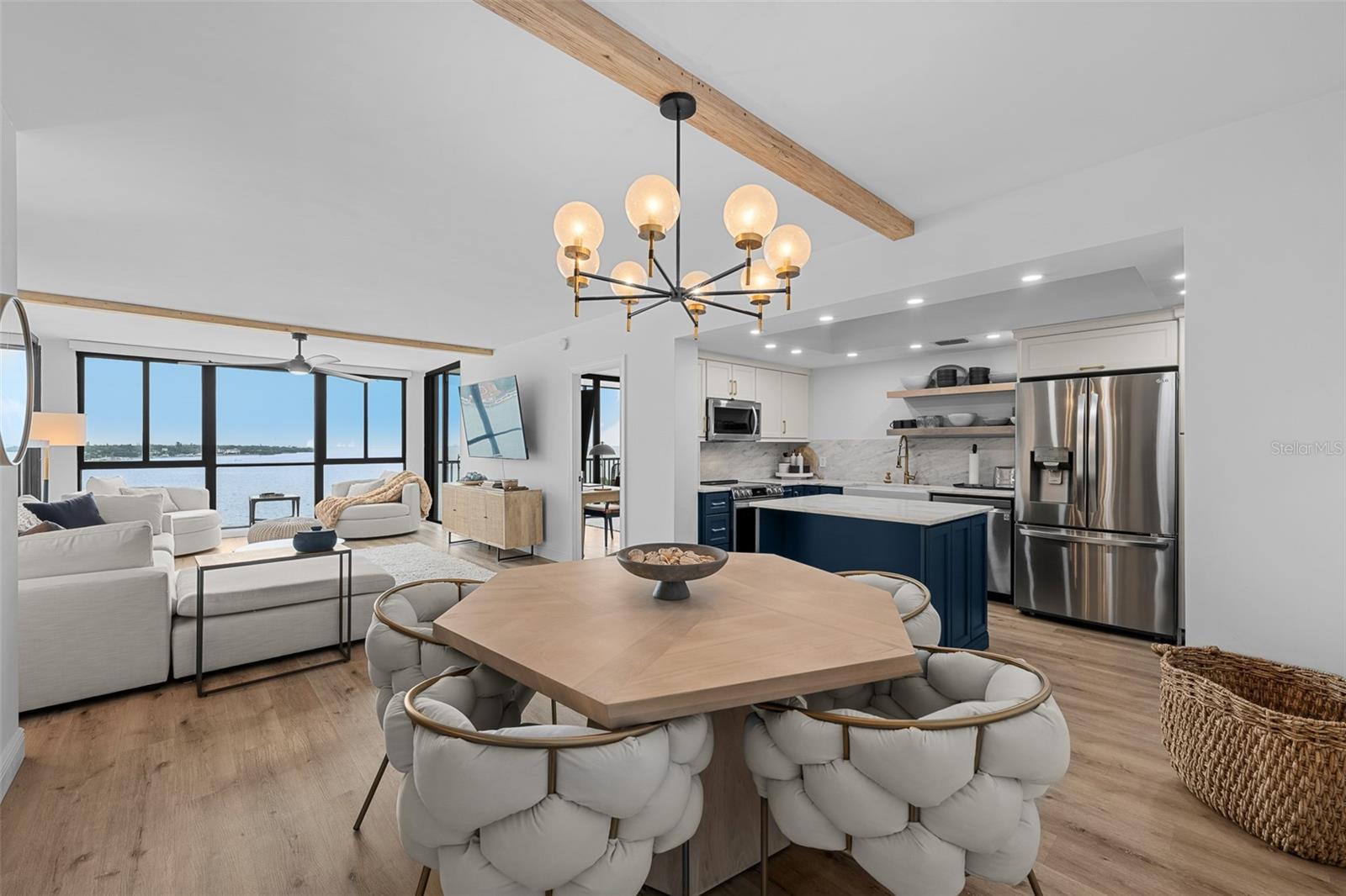7100 SUNSHINE SKYWAY LN S #701, ST PETERSBURG, FL, 33711