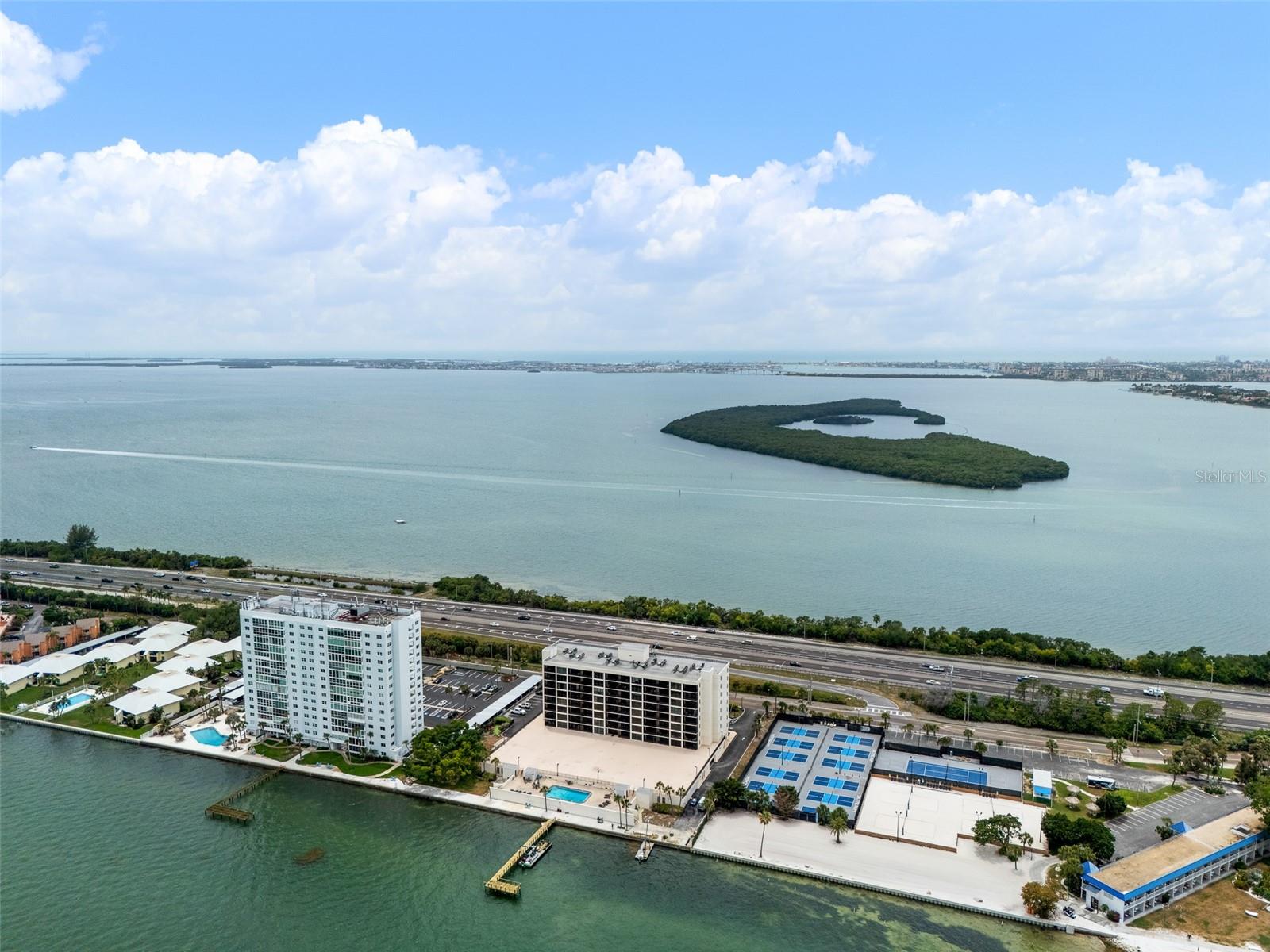 7100 SUNSHINE SKYWAY LN S #701, ST PETERSBURG, FL, 33711
