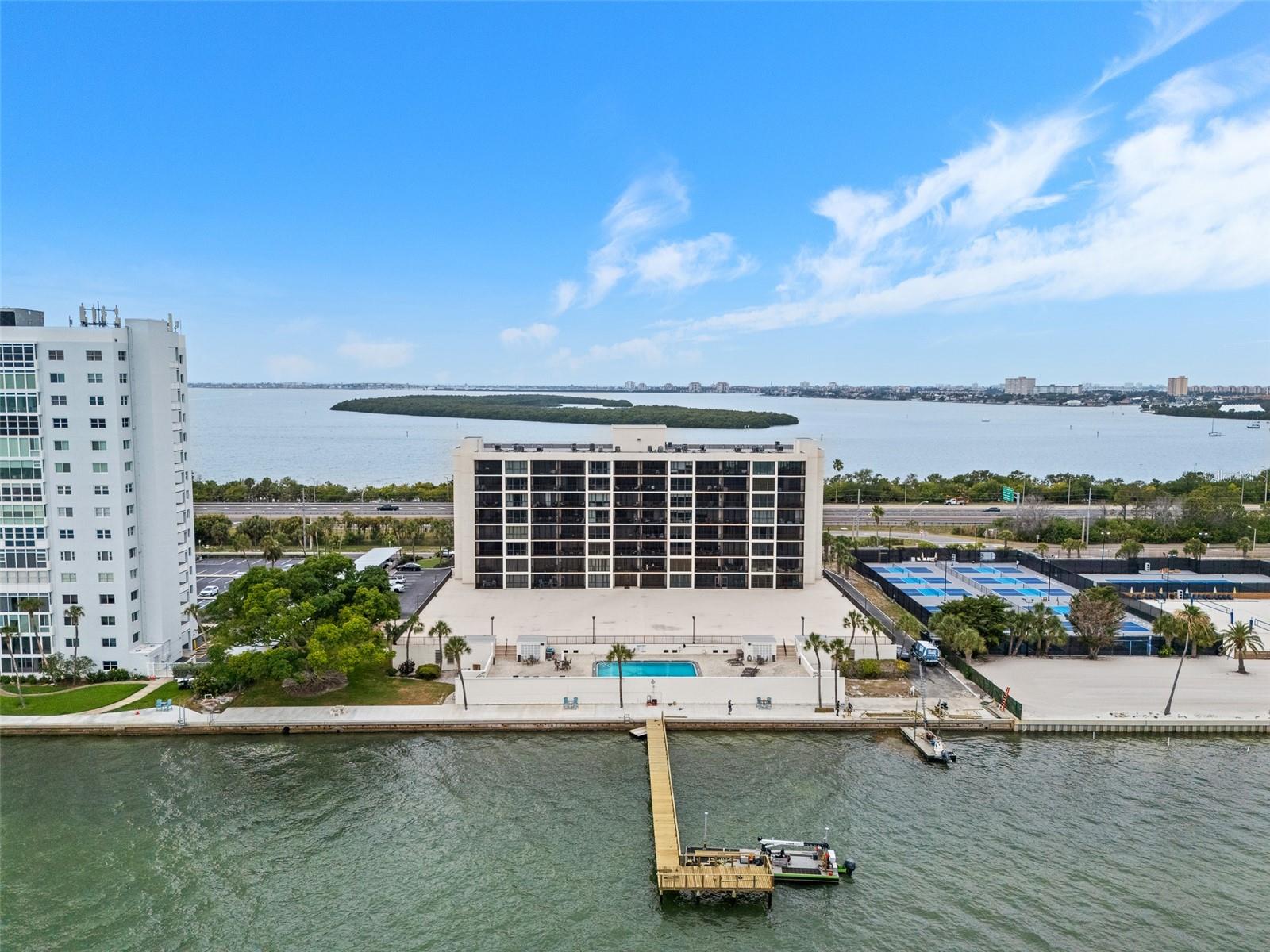7100 SUNSHINE SKYWAY LN S #701, ST PETERSBURG, FL, 33711