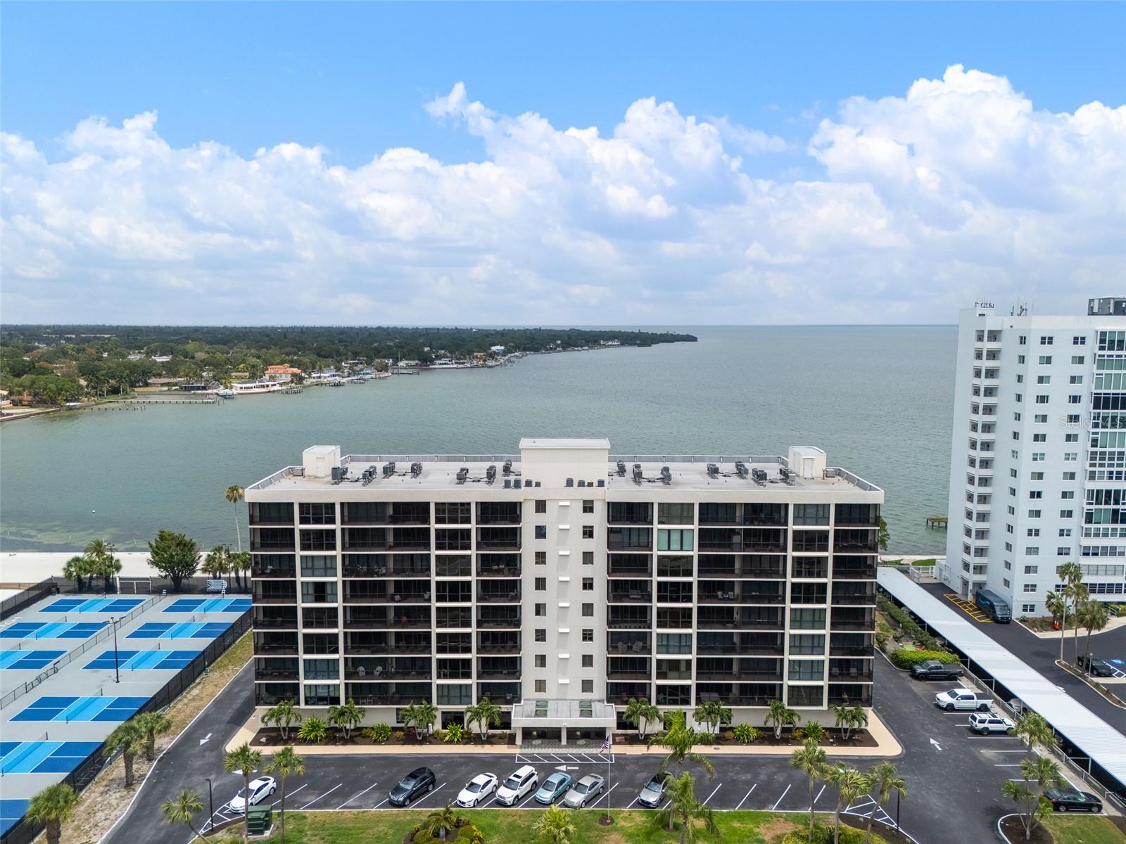 7100 SUNSHINE SKYWAY LN S #701, ST PETERSBURG, FL, 33711