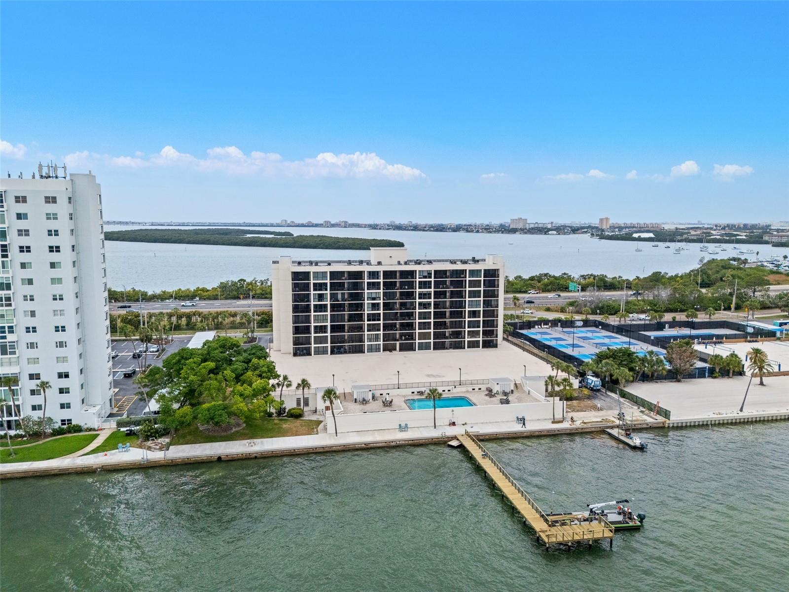 7100 SUNSHINE SKYWAY LN S #701, ST PETERSBURG, FL, 33711