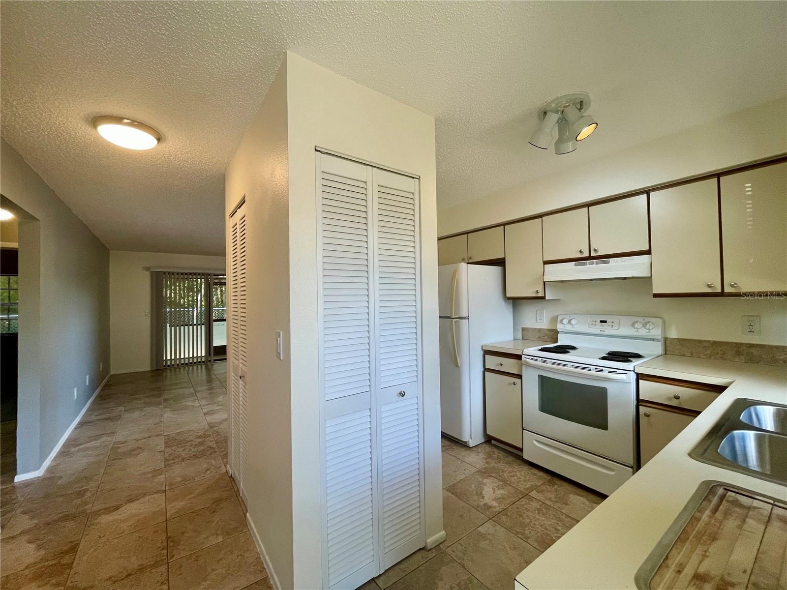 2780 PARK DR #D 4, CLEARWATER, FL, 33763