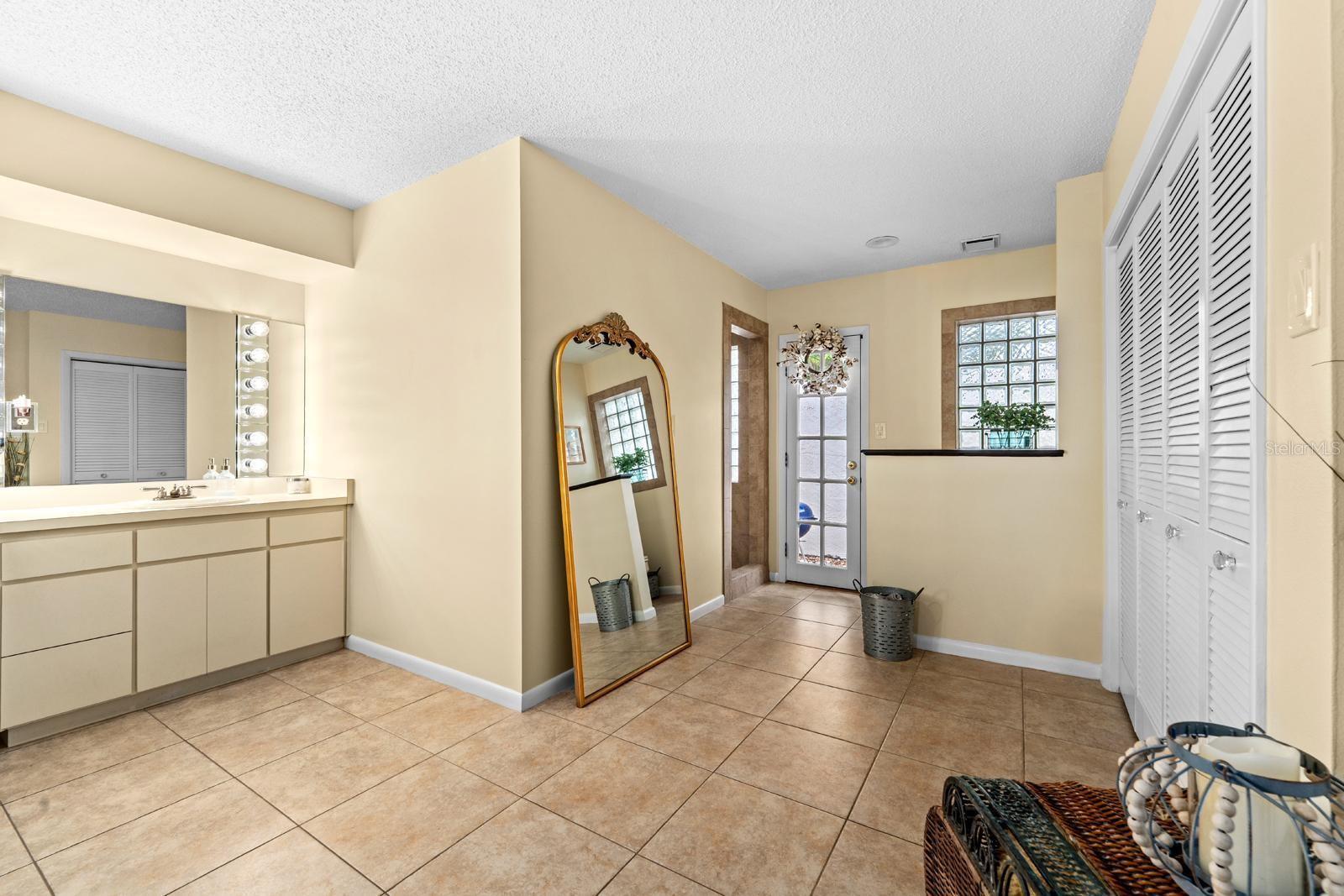 1307 LENNA AVE, SEFFNER, FL, 33584