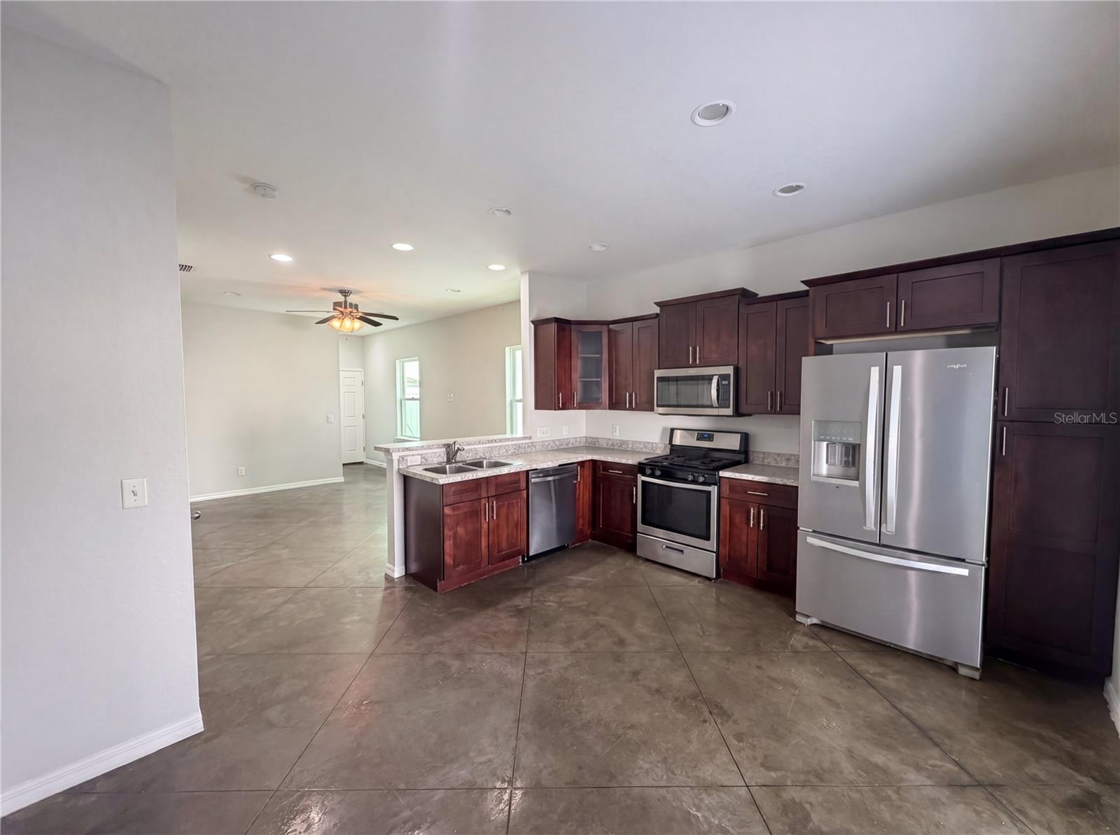 2953 WHISPERING TRAILS DR, WINTER HAVEN, FL, 33884