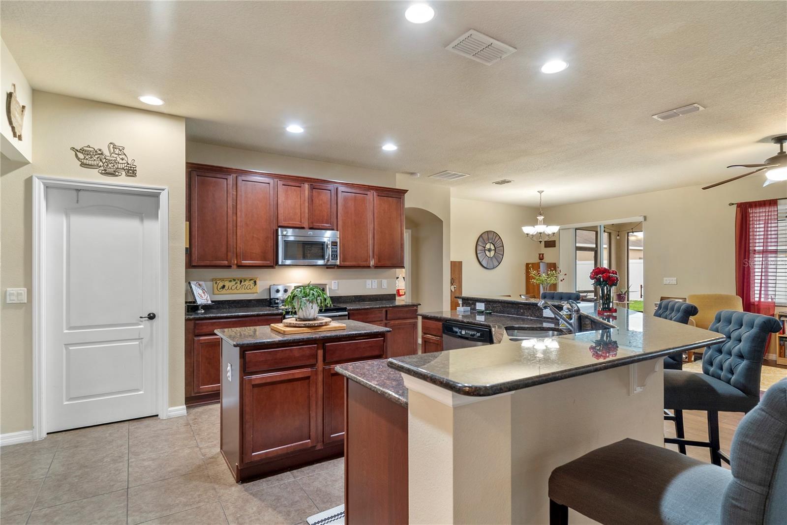 729 MEADOW GLADE DR, WINTER GARDEN, FL, 34787