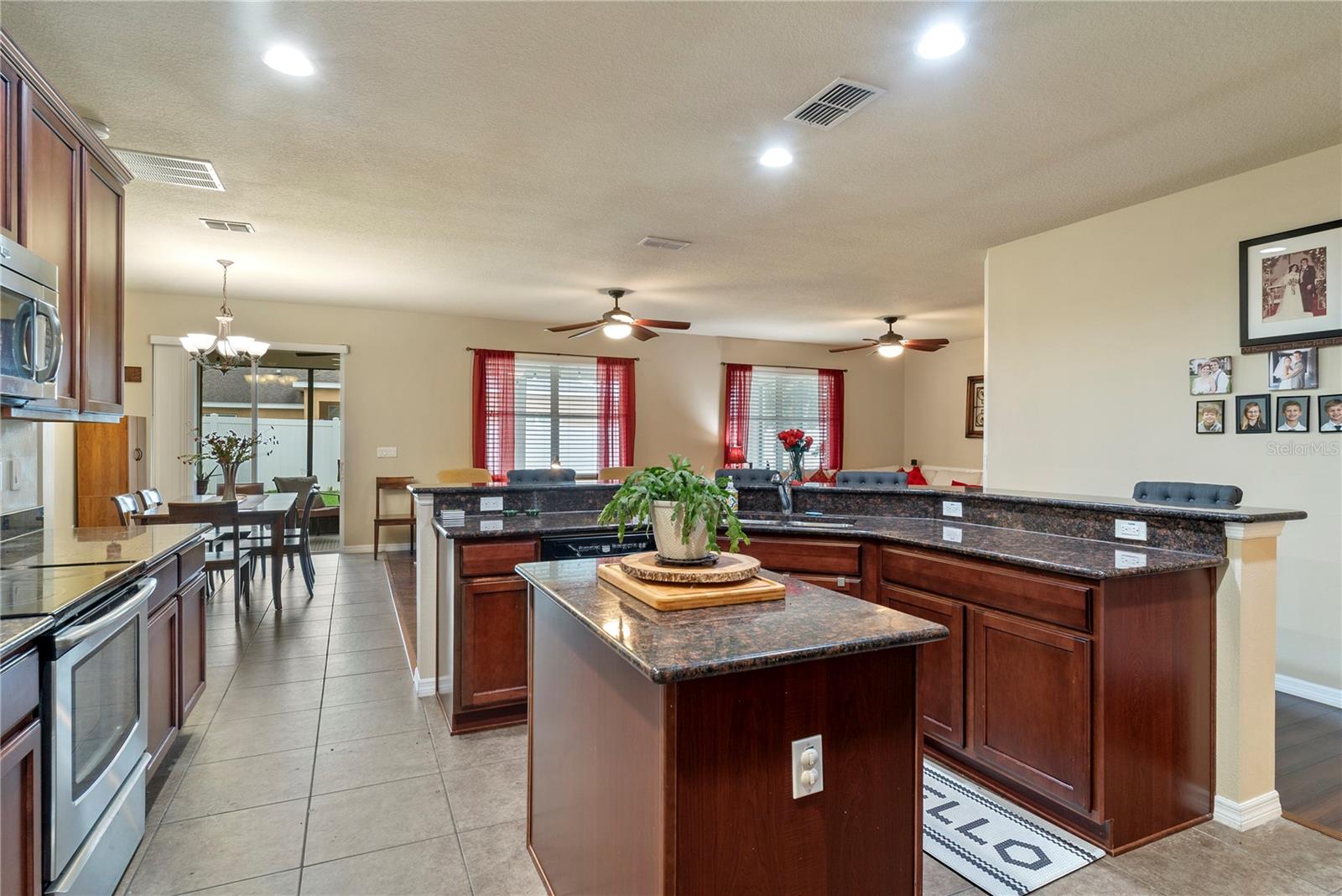 729 MEADOW GLADE DR, WINTER GARDEN, FL, 34787