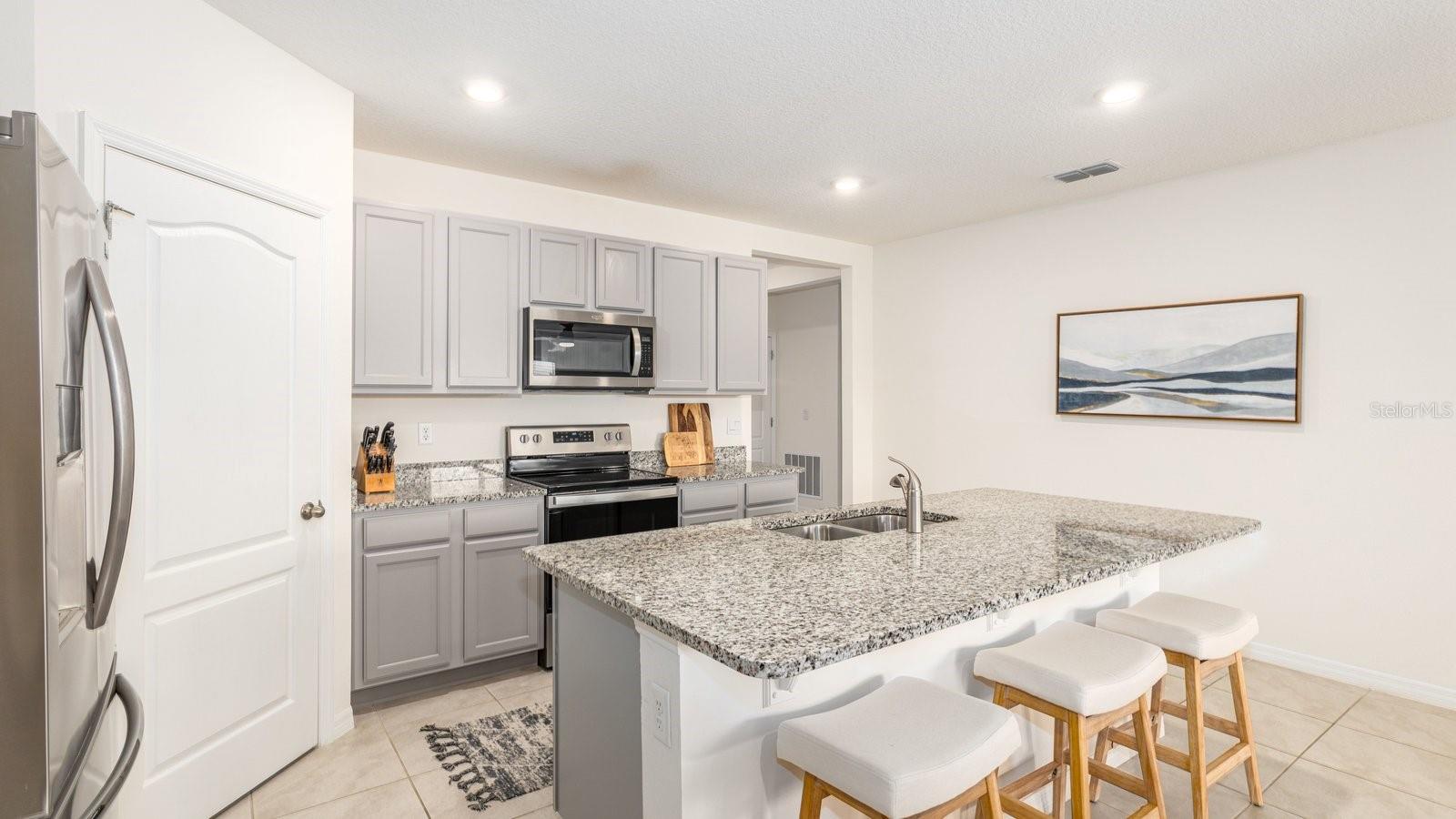 5208 GREENHEART AVE, MOUNT DORA, FL, 32757