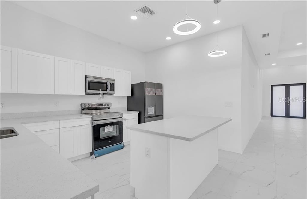 3924 NW 38TH ST, CAPE CORAL, FL, 33993