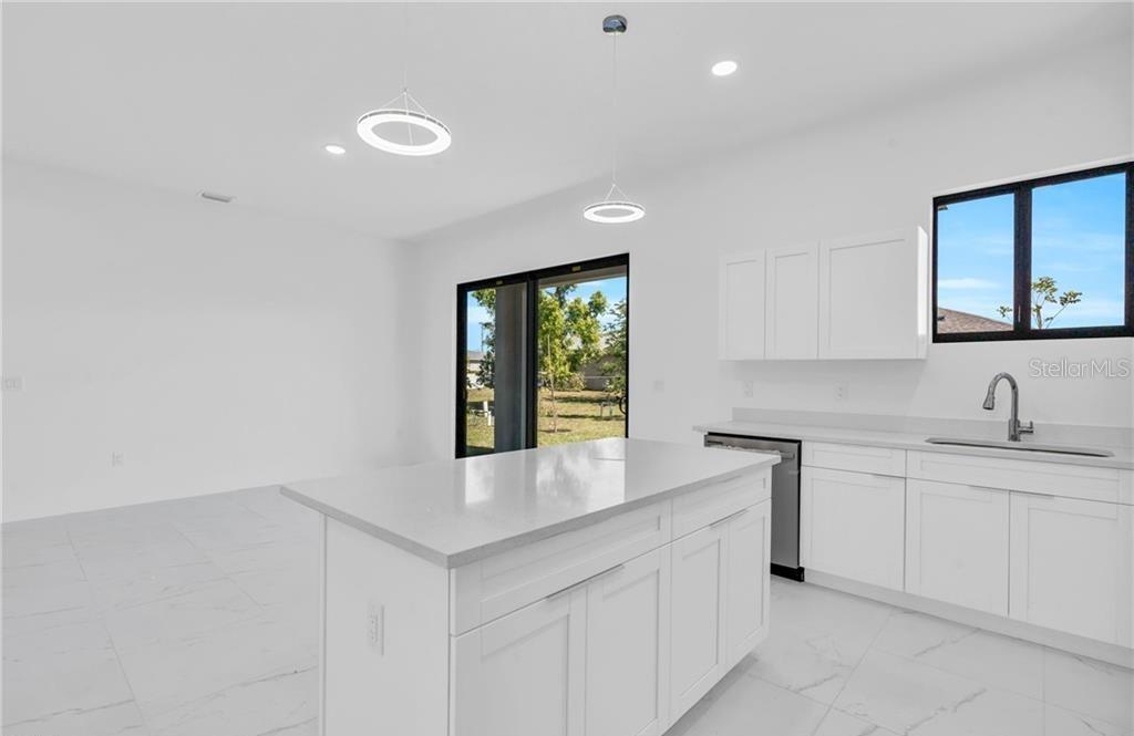 3924 NW 38TH ST, CAPE CORAL, FL, 33993