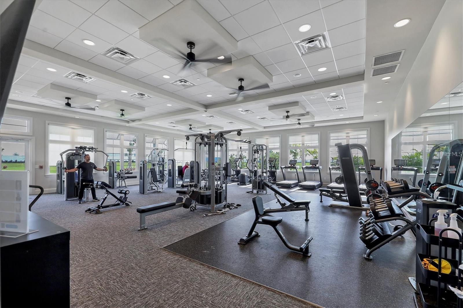 15909 TRADEWIND TER, LAKEWOOD RANCH, FL, 34211