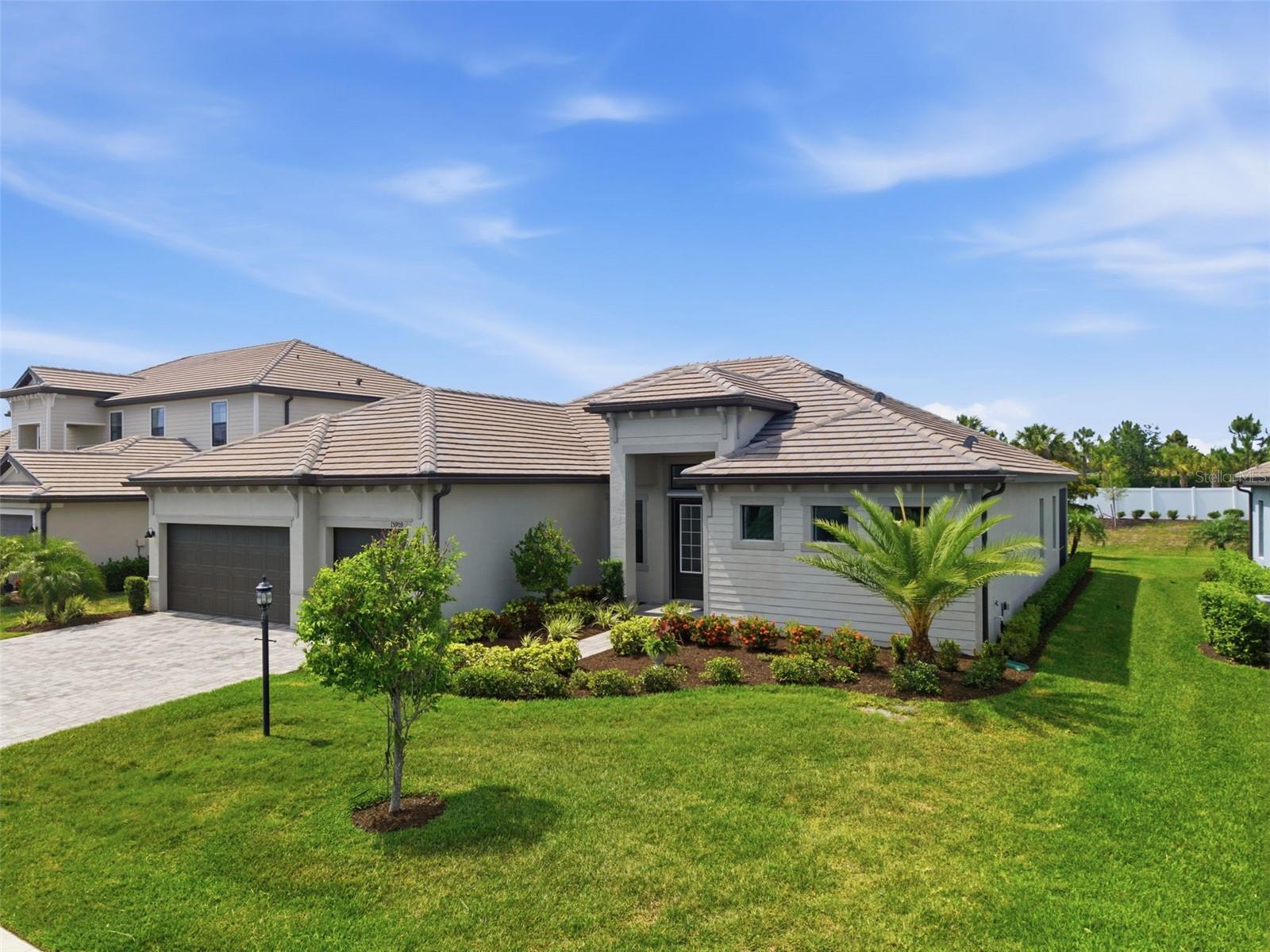 15909 TRADEWIND TER, LAKEWOOD RANCH, FL, 34211