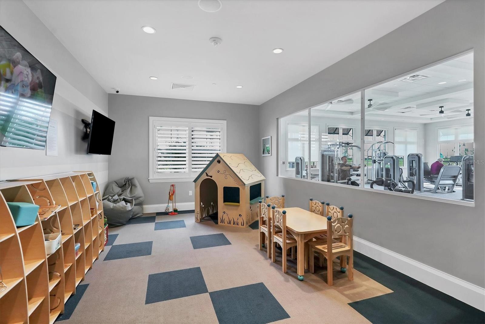 15909 TRADEWIND TER, LAKEWOOD RANCH, FL, 34211
