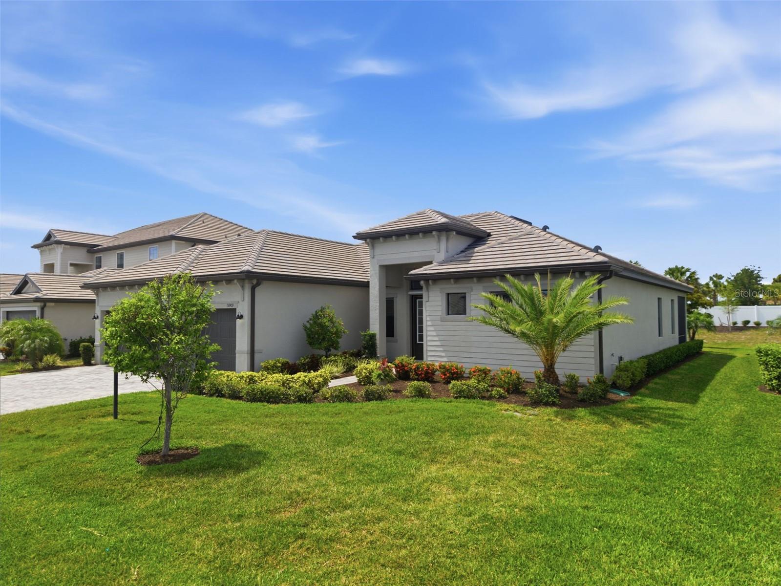 15909 TRADEWIND TER, LAKEWOOD RANCH, FL, 34211