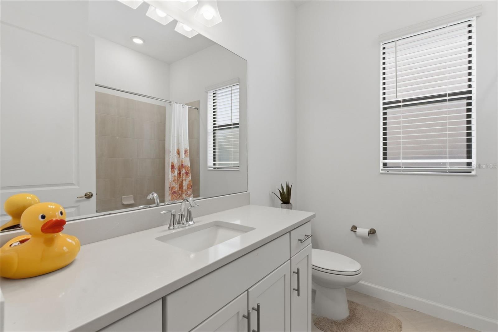 15909 TRADEWIND TER, LAKEWOOD RANCH, FL, 34211