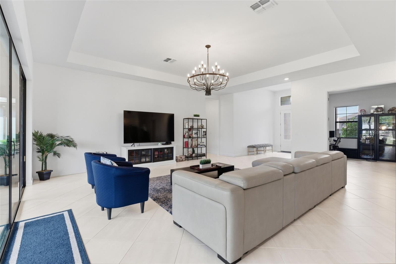15909 TRADEWIND TER, LAKEWOOD RANCH, FL, 34211