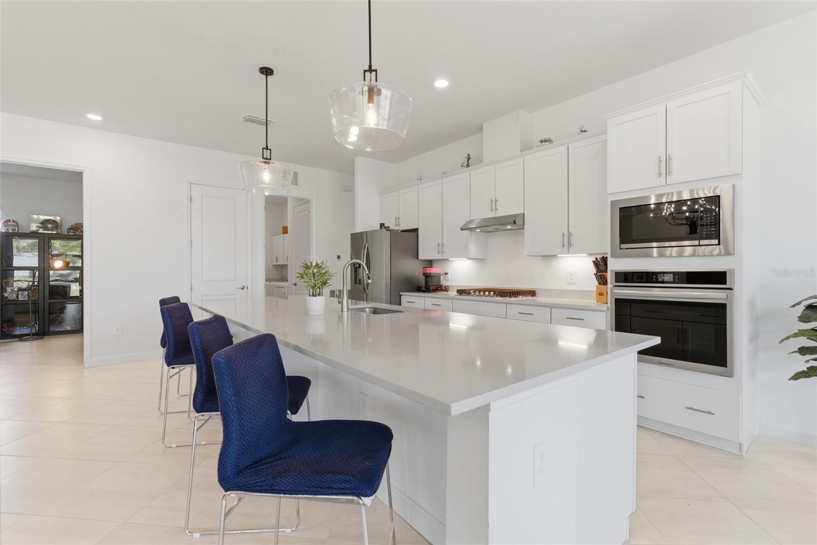 15909 TRADEWIND TER, LAKEWOOD RANCH, FL, 34211