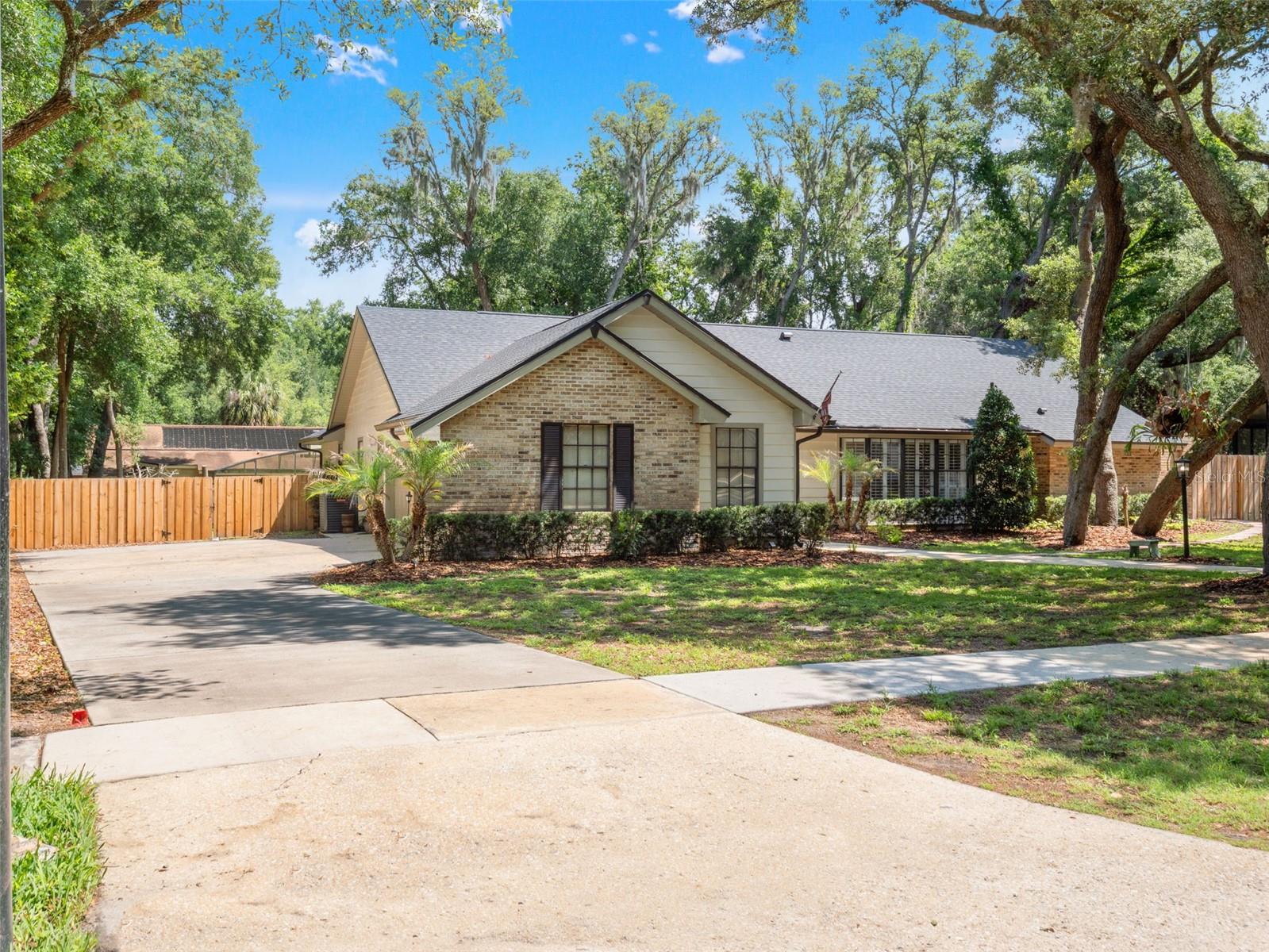2221 BLUFF OAK ST, APOPKA, FL, 32712