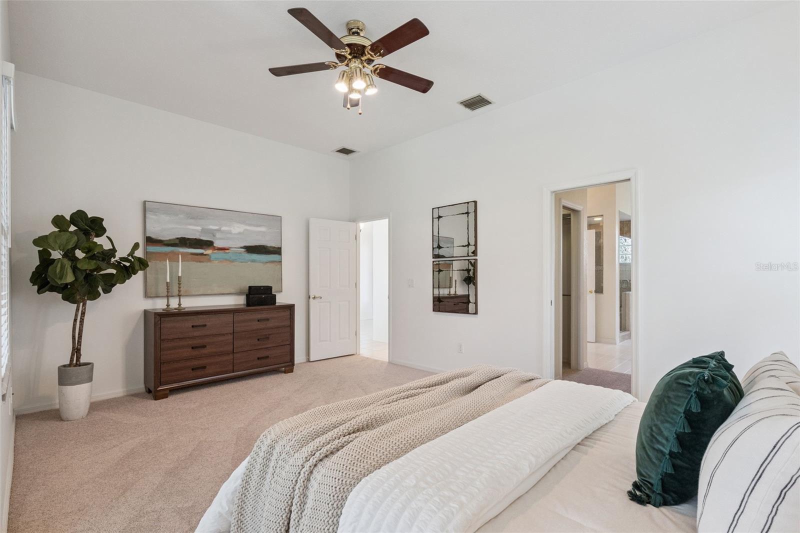 8146 CANYON LAKE CIR, ORLANDO, FL, 32835