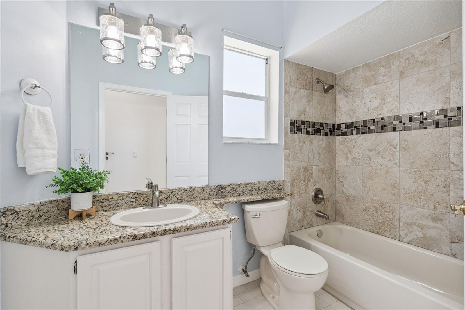 8146 CANYON LAKE CIR, ORLANDO, FL, 32835
