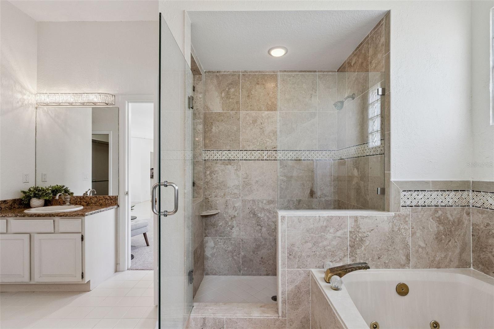 8146 CANYON LAKE CIR, ORLANDO, FL, 32835