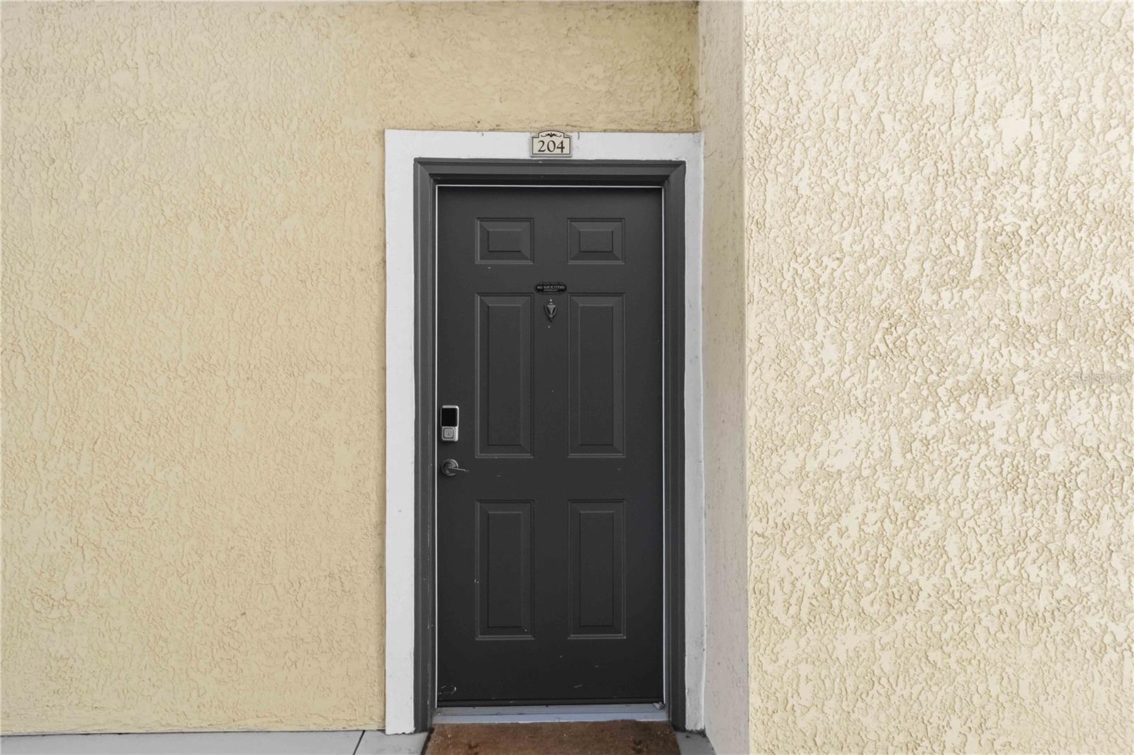 10201 COURTNEY PALMS BLVD #204, TAMPA, FL, 33619