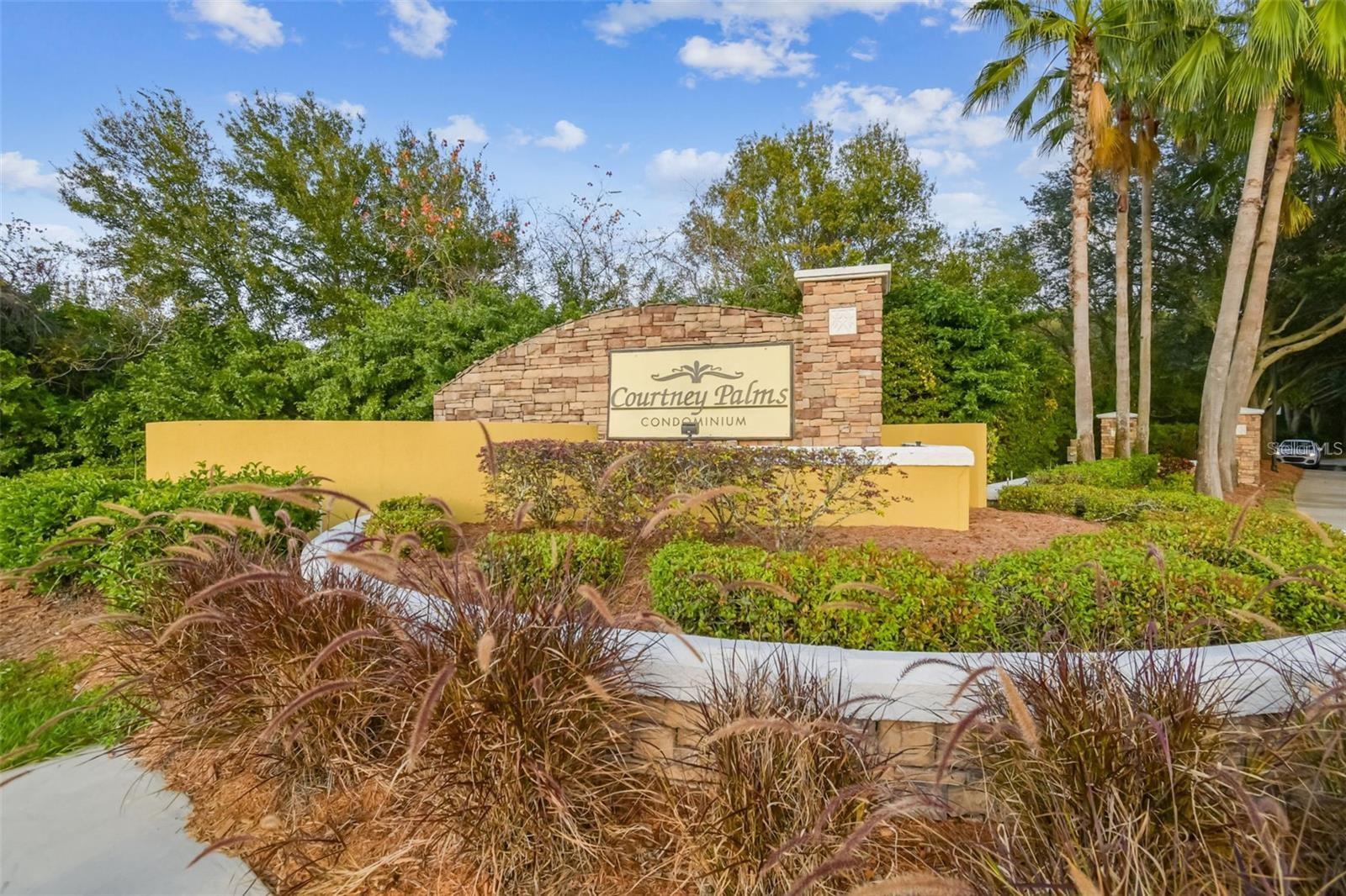 10201 COURTNEY PALMS BLVD #204, TAMPA, FL, 33619