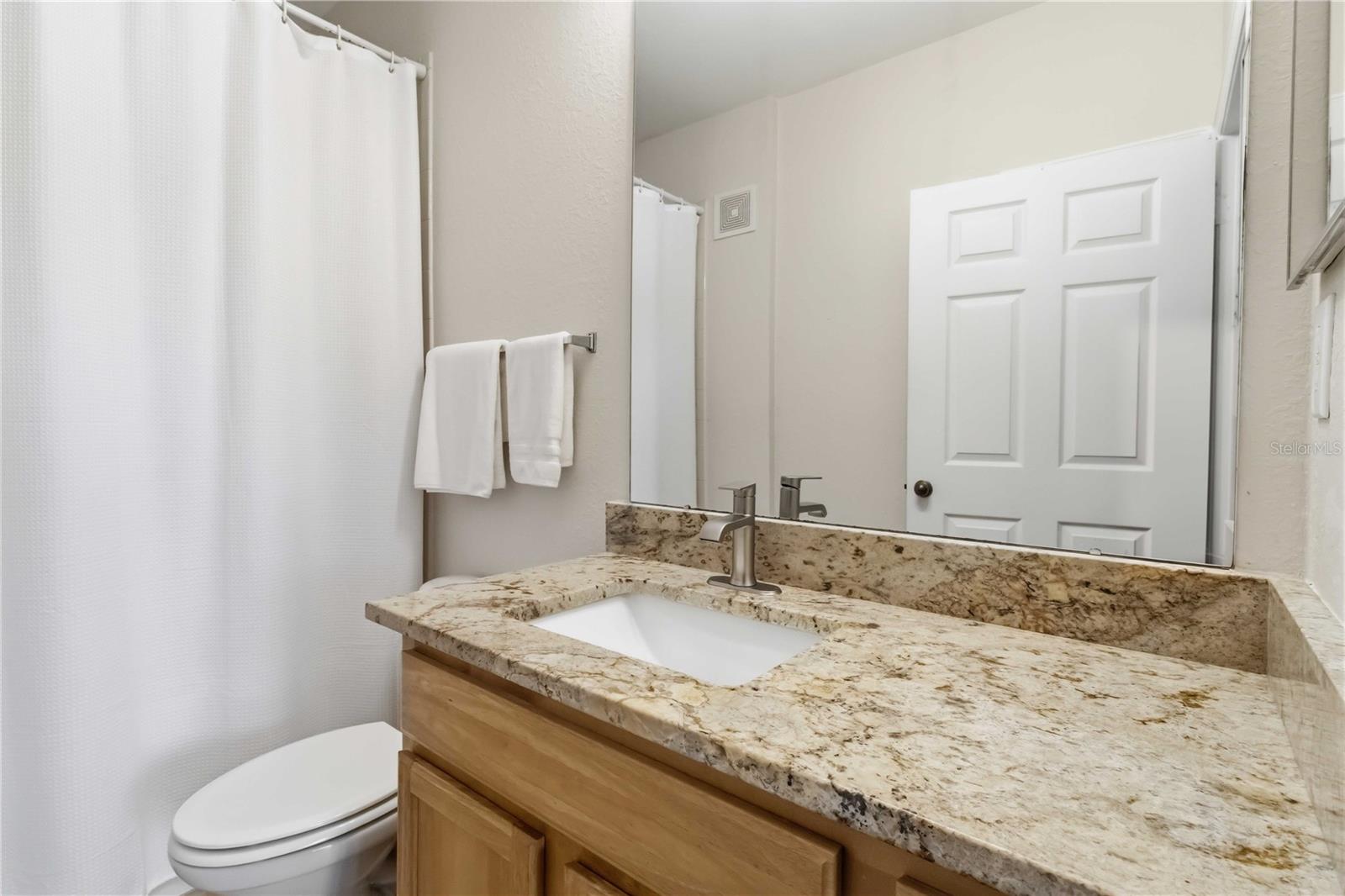 10201 COURTNEY PALMS BLVD #204, TAMPA, FL, 33619