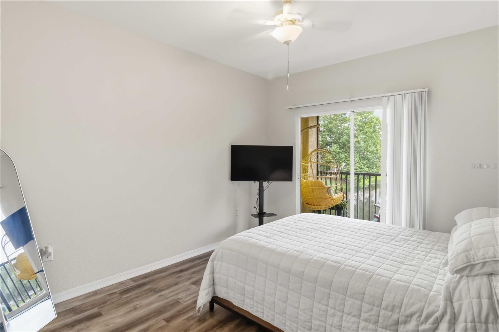 10201 COURTNEY PALMS BLVD #204, TAMPA, FL, 33619