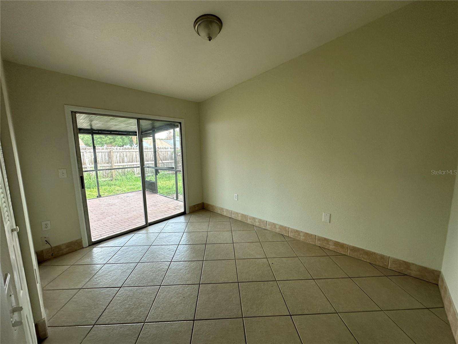 1000 DOLPHIN DR, WINTER GARDEN, FL, 34787