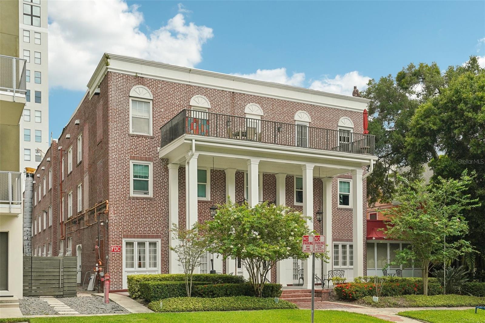 219 4TH AVE N #201, ST PETERSBURG, FL, 33701