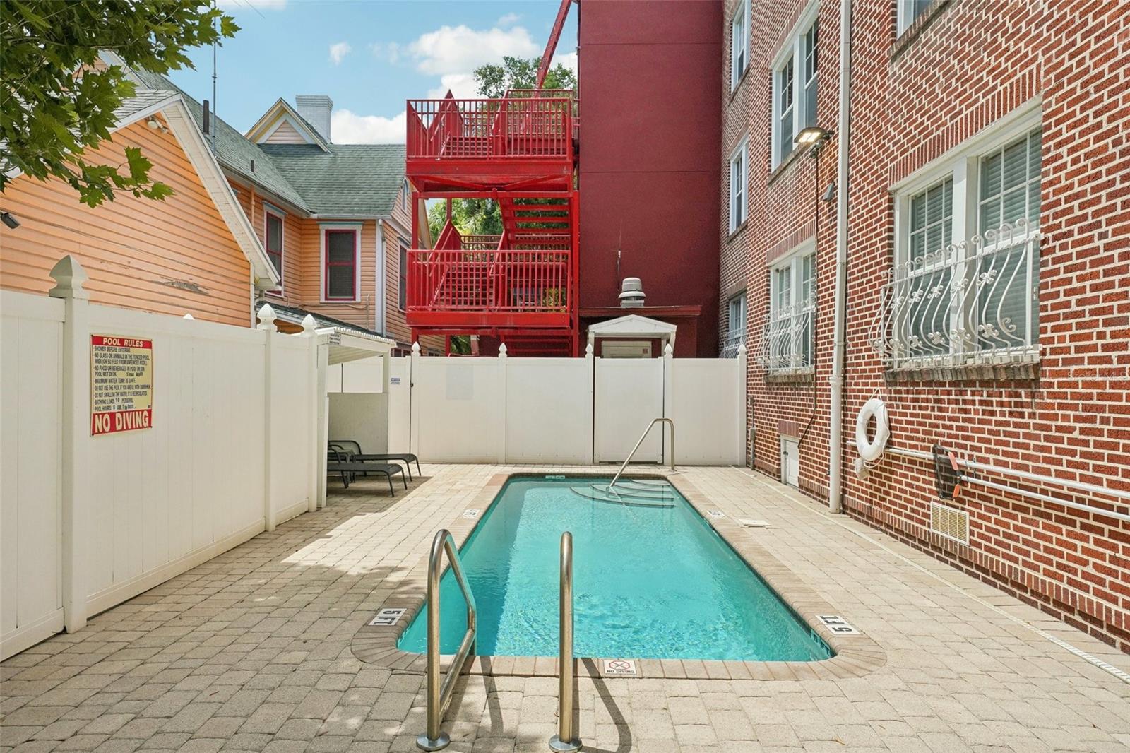 219 4TH AVE N #201, ST PETERSBURG, FL, 33701