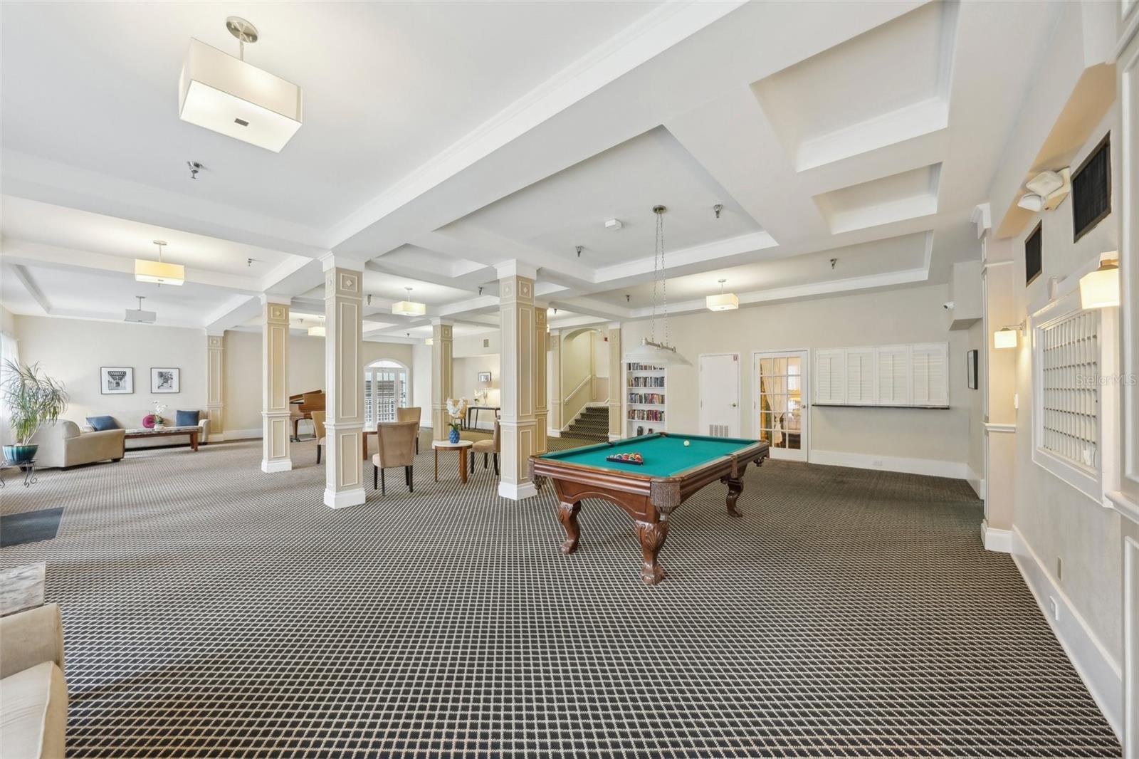 219 4TH AVE N #201, ST PETERSBURG, FL, 33701