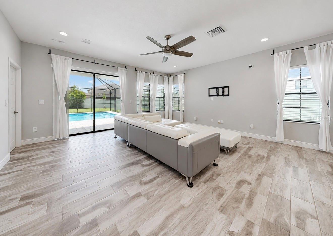 13121 FOXTAIL FERN DR, RIVERVIEW, FL, 33579