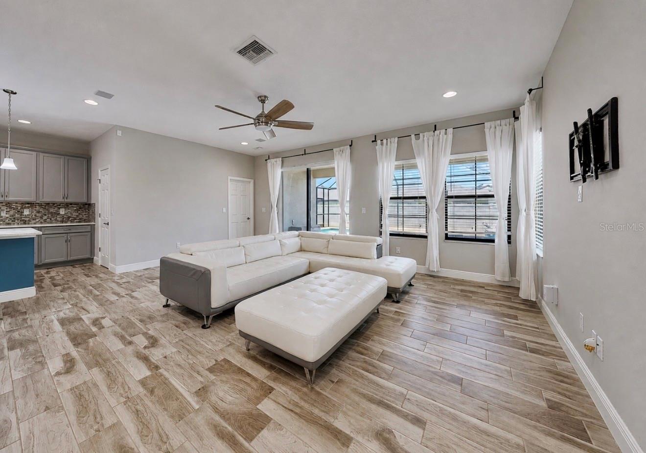 13121 FOXTAIL FERN DR, RIVERVIEW, FL, 33579