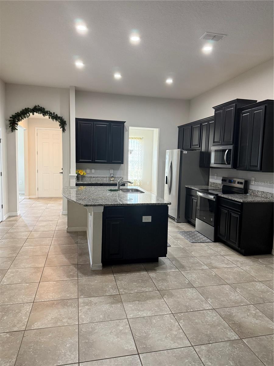 624 SPANISH PINE RD, DAVENPORT, FL, 33837