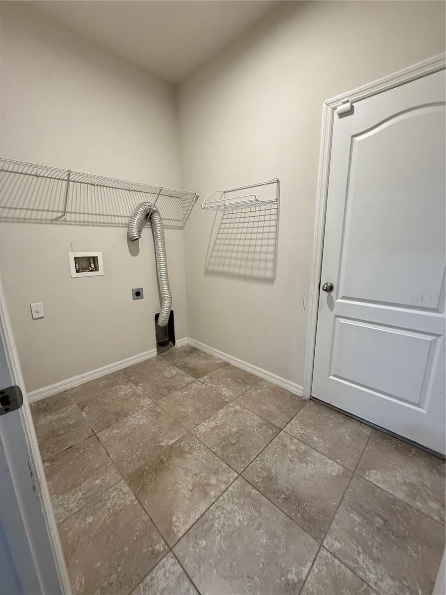 624 SPANISH PINE RD, DAVENPORT, FL, 33837