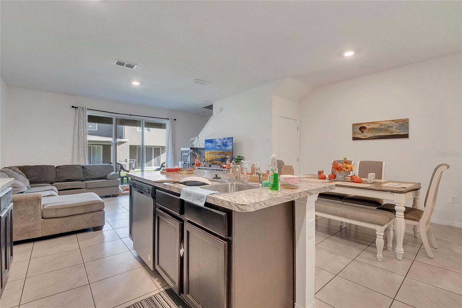 1394 YELLOW FINCH DR, DAVENPORT, FL, 33837