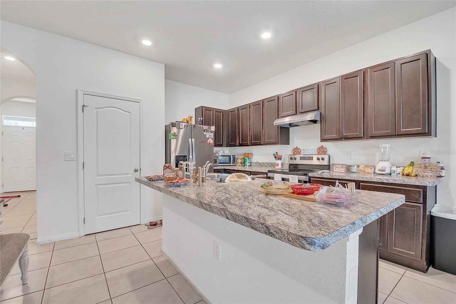 1394 YELLOW FINCH DR, DAVENPORT, FL, 33837